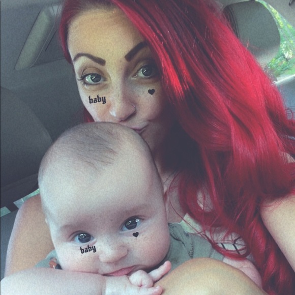 Meet your Posher, Lorissa - Picture 3 of 3